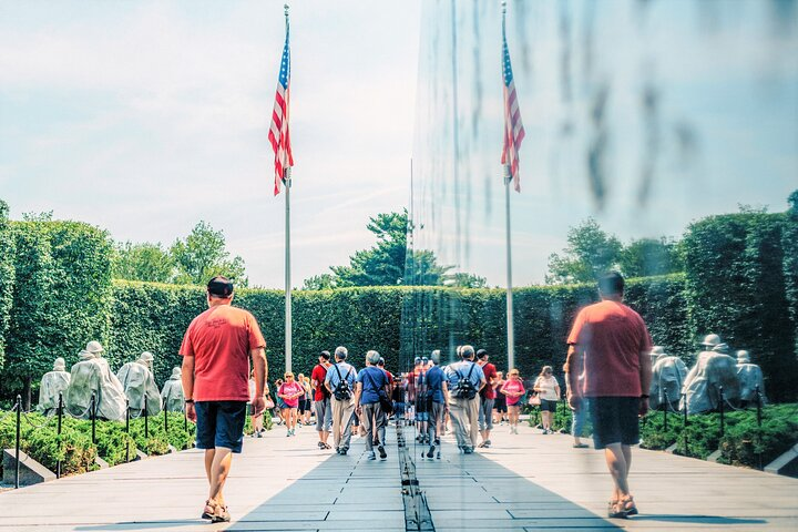 Potomac River Cruise and DC Bus Tour with 10+ Attraction Stops - Photo 1 of 15